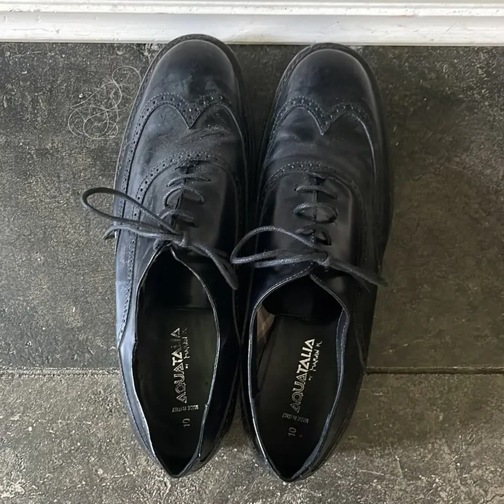 Aquatalia wingtip lace up dress shoes sz 10